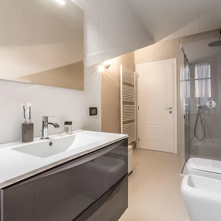 Easyhomes - Brera Luxury Apartament Mediolan