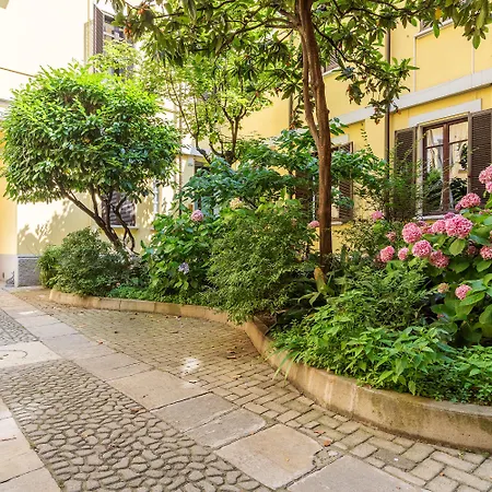 Easyhomes - Brera Luxury Апартаменты *