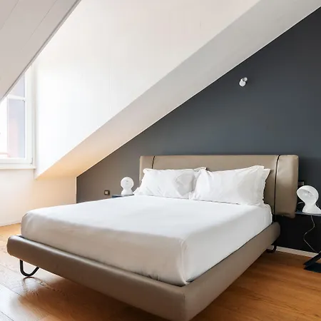 Easyhomes - Brera Luxury Милан