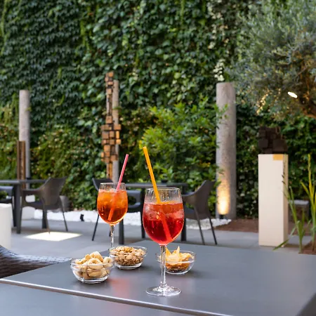 Castello 3* Milan