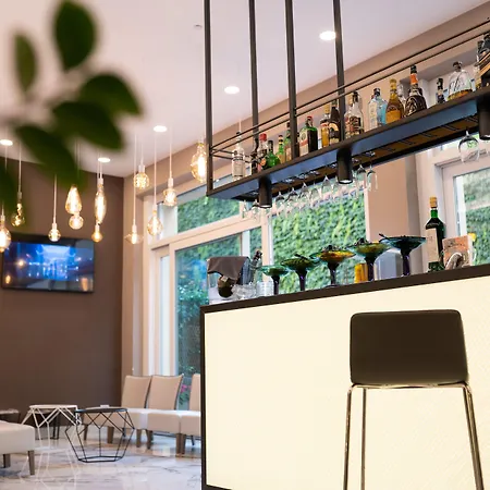 فندق ميلانو كاستيلو 3*