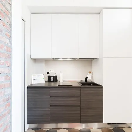 Italianway Easy - Ciaia 6 * Milan