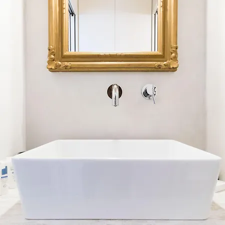 Italianway Easy - Ciaia 6 Apartament *