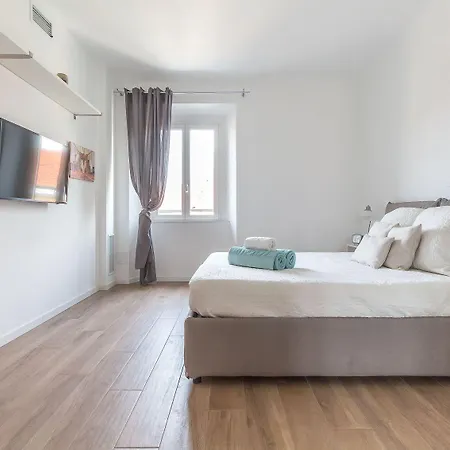 Alessia's Flat - Sarpi 3 Milão