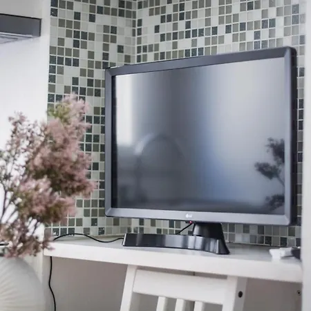 Monolocale In Via Cadore 2 - Duomo *