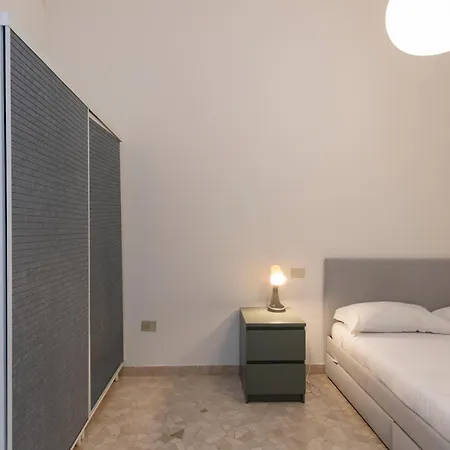 I Host - Lamarmora 3a *