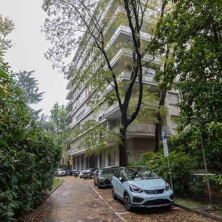 I Host - Lamarmora 3a