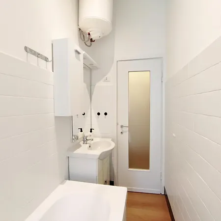 Station- Modern Apartmán Milán