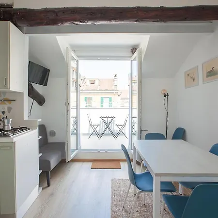 Hacca Collection - Porta Venezia Attic 2br * Milánó