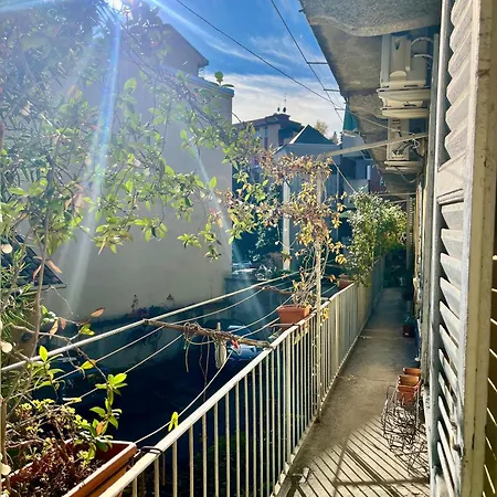 Maison Ringhiera アパート *