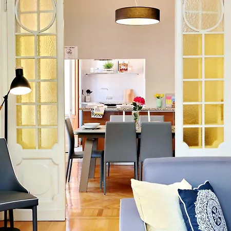 Appartamento Altido Austere Elegance *