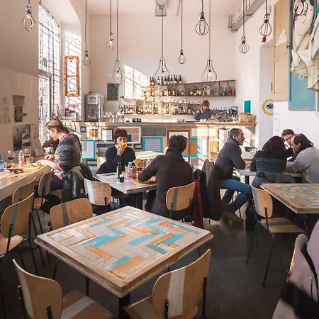 Vandrerhjem Madama & Bistrot *