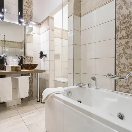 Lägenhetshotell Durini 4*