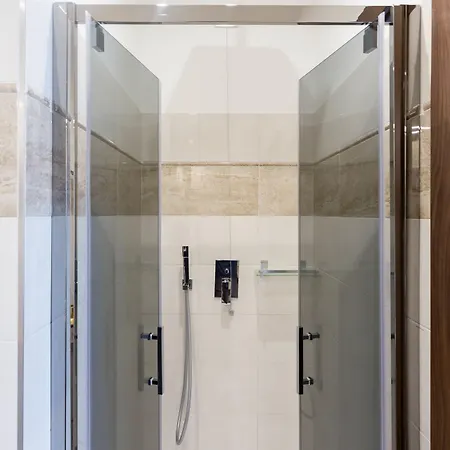 Durini Lägenhetshotell 4*