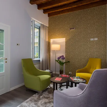 艾苏玛酒店 3* 米兰