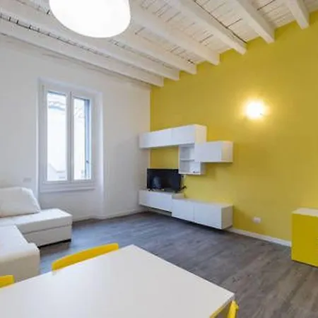 Living Station * Milan