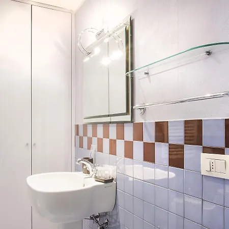 Easyhomes - Porta Venezia Oberdan Appartamento Milano