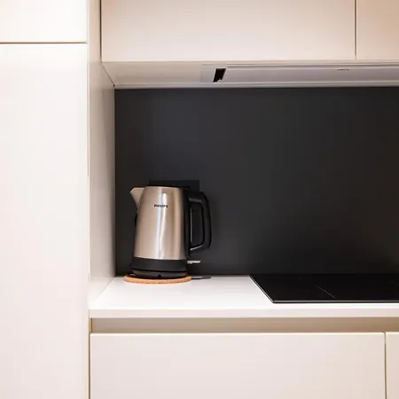 Navigli - Leobrothers - Alzaia Naviglio Pavese 8 Milão