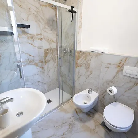 Ferienhaus Modern 2br 2ba Metro Access 12min Duomo