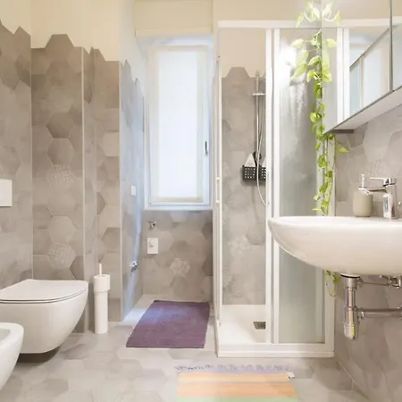 Cozy 9th Floor With Amazing View Milánó