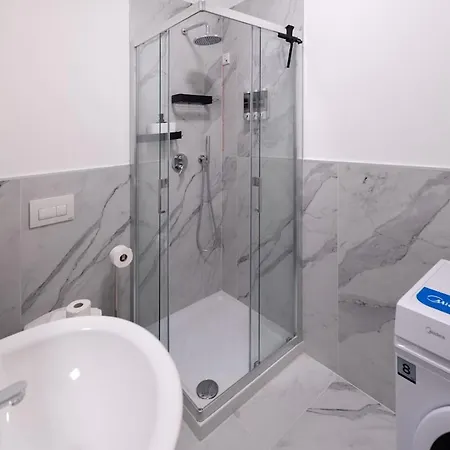 Ferienhaus Modern 2br 2ba Metro Access 12min Duomo *
