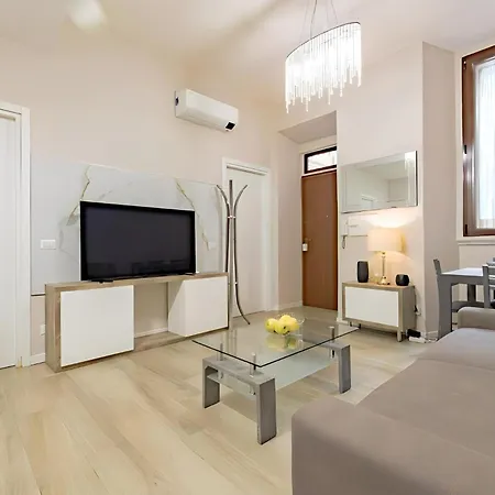 Sm Modern - 4 Pax - 1min Turro Metro Milan