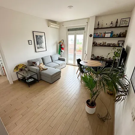 Panoramic Apartment Milan