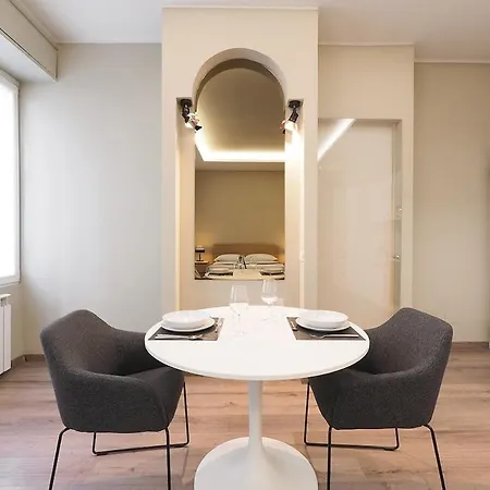 Contempora - Luminous With Spacious Bathroom - Isola Mailand