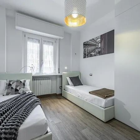 Giambellino Trilocale Accogliente Con Garage * Milán