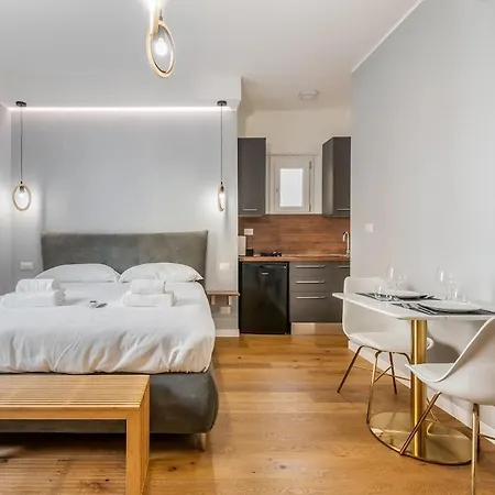 Metro A 3 Min-duomo A 8 Min-wi-fi-ac-smarttv Apartamento *