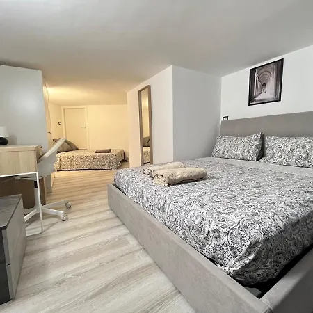 شقة Luxury Loft Porta Venezia- Centro *