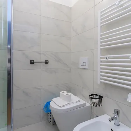 Appartement I-host - Imperia 21 *