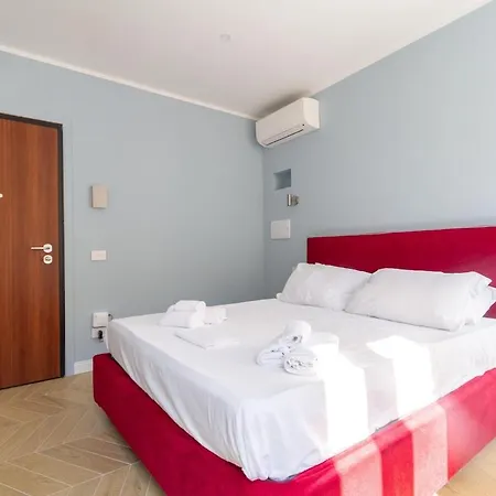 Shopping District - Central-station - *