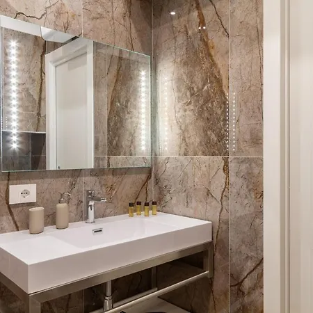 Corso Buenos Aires Apartment *