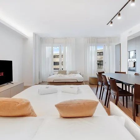 Luxury New - Stazione Garibaldi A 5 Minuti *