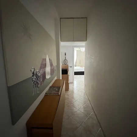 Entire Private 12 Minutes From Duomo Apartament *