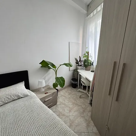 Apartament Entire Private 12 Minutes From Duomo Mediolan