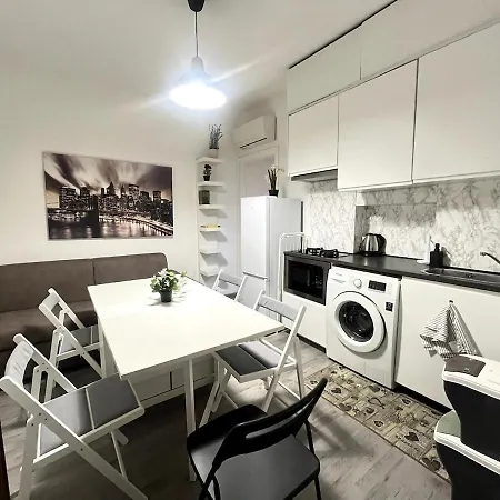 Milan-porta Venezia Ac Wi-fi * Milan