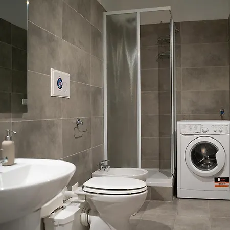 Apartament Dergano Bilocale Luminoso Vicino Metro M3