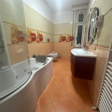 Kosta House Self Check In, Wi Fi Gratuito Moderno Ultimo Rimasto * ميلان