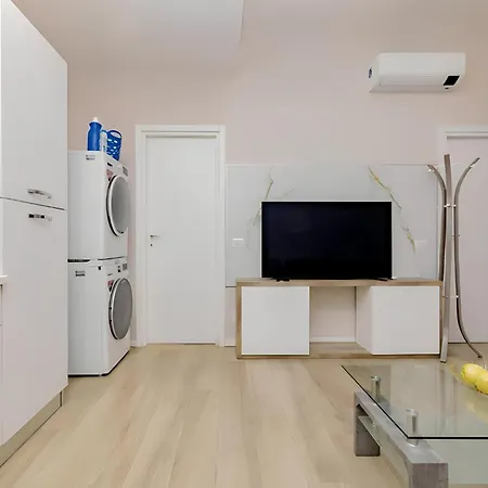 Sm Modern - 4 Pax - 1min Turro Metro Milan