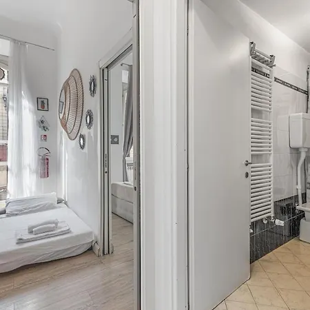 Isola District - Fashion House * Mailand