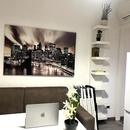 Milan-porta Venezia Ac Wi-fi شقة *