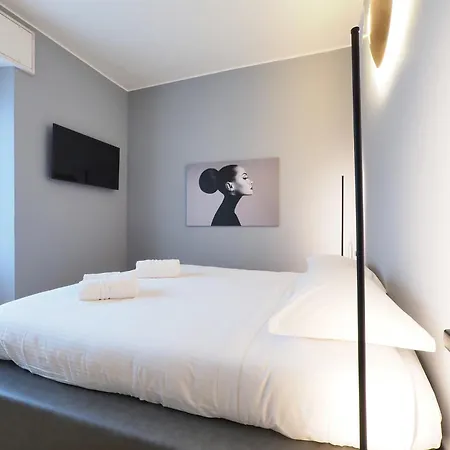 Mila Cenisio Apartamento Milão