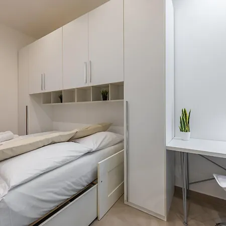 Sansiro75 Large 3bdr With Private Garage Near To Fiera And Stadium 아파트