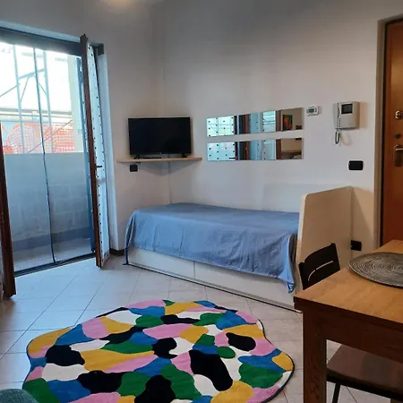 Apartament Monolocale In Zona Strategica Arena Olimpiadi Mediolan