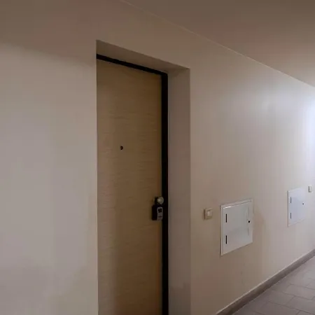 Daire Casa Con Giardino Vicino Linate, 5 Minuti Arena Olimpica