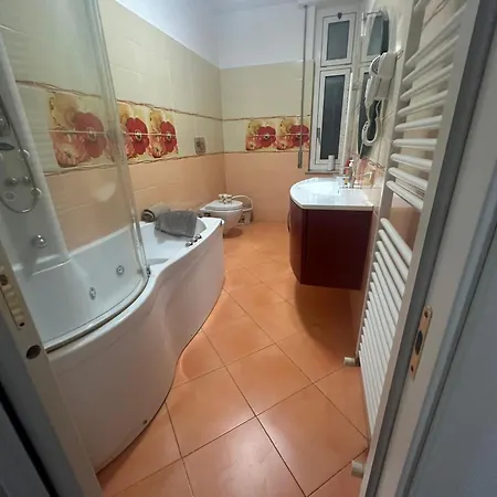 Kosta House Self Check In, Wi Fi Gratuito Moderno Ultimo Rimasto شقة