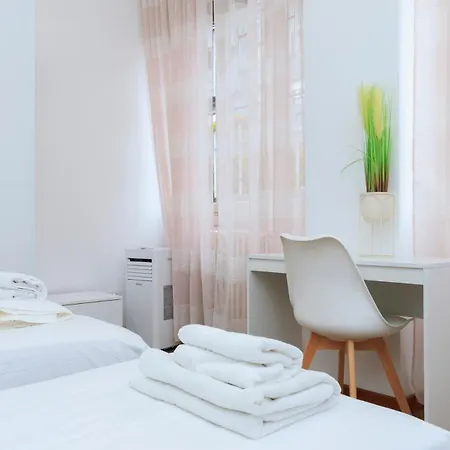 I-host - Imperia 21 * Milano