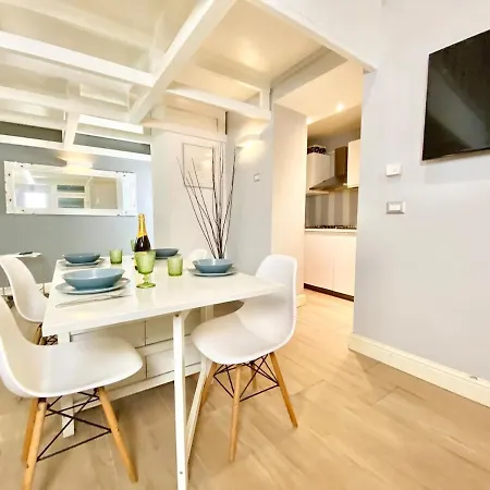 Apartment Central-duomo- Beautiful Loft - 400 Meters From The Metro Milan